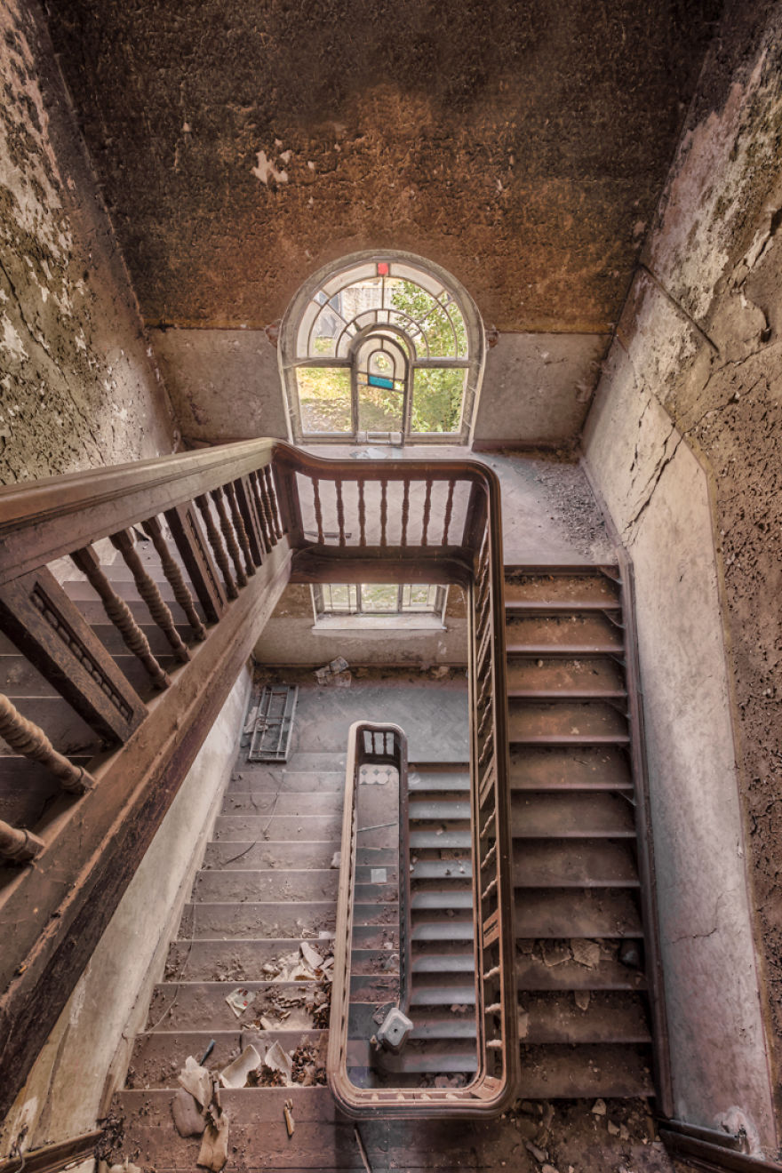 old abandoned wodden staircase from above